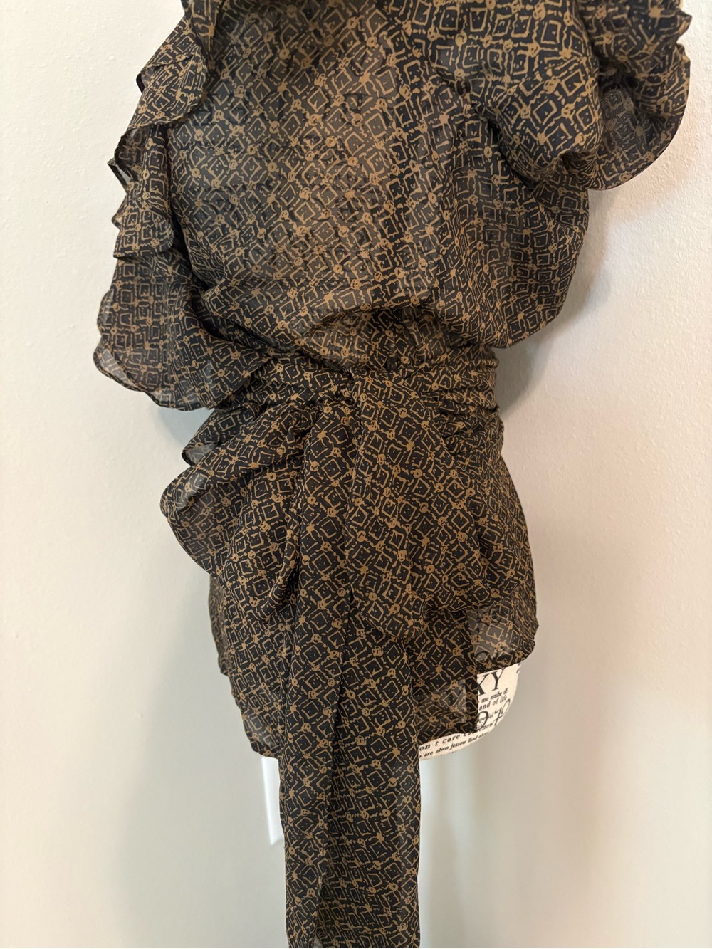 Ralph Lauren Black and Brown Geometric Ruffle Tie-Waist Blouse with 3/4 sleeves.